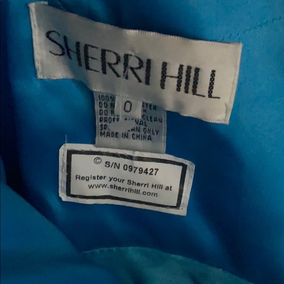 Cleaning out closest - Picture 2 of 2